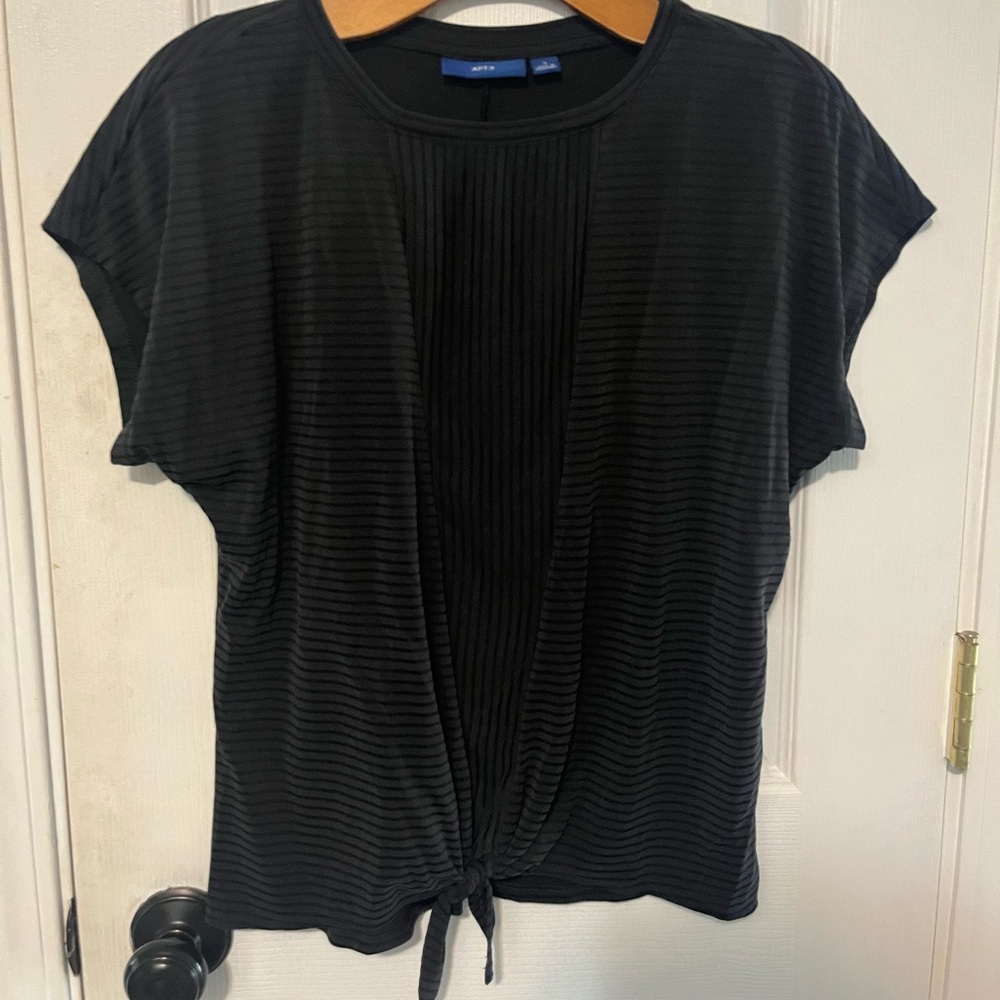 Women’s tie front shirt